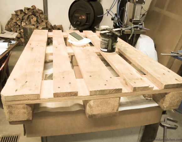 Europalette gesäubert